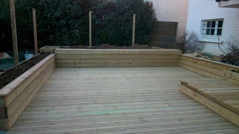 Terasse_creation_jardinieres_et_plattelage_creation_plateau Terasse_creation_jardinieres_et_plattelage_creation_plateau